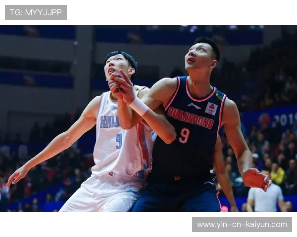 禁区之战：内线球员的拼抢精彩回顾，禁区足球